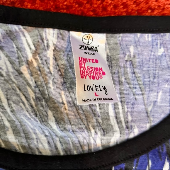 Zumba workout top size large - Picture 2 of 3